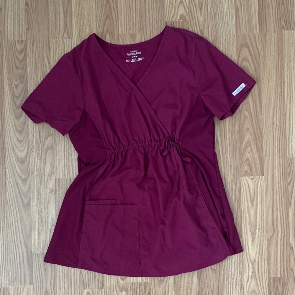 Maternity scrub top